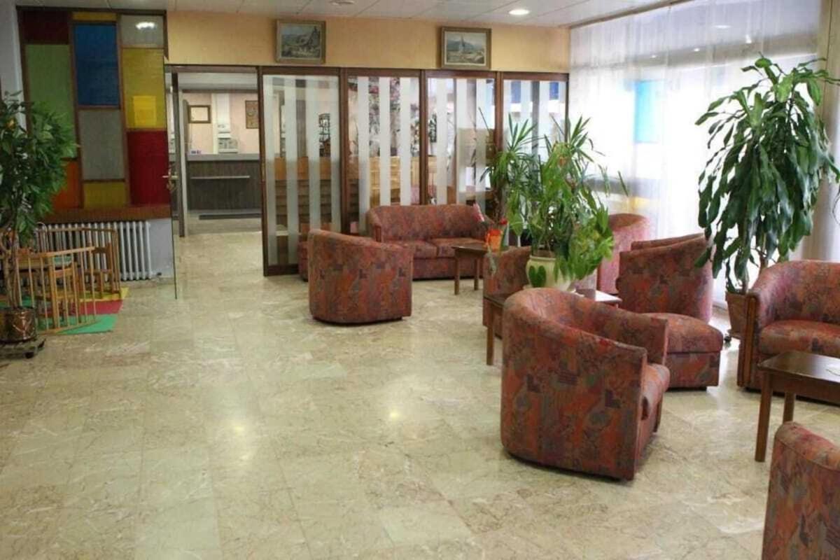 Les Portes Du Cantal Massiac Exterior foto